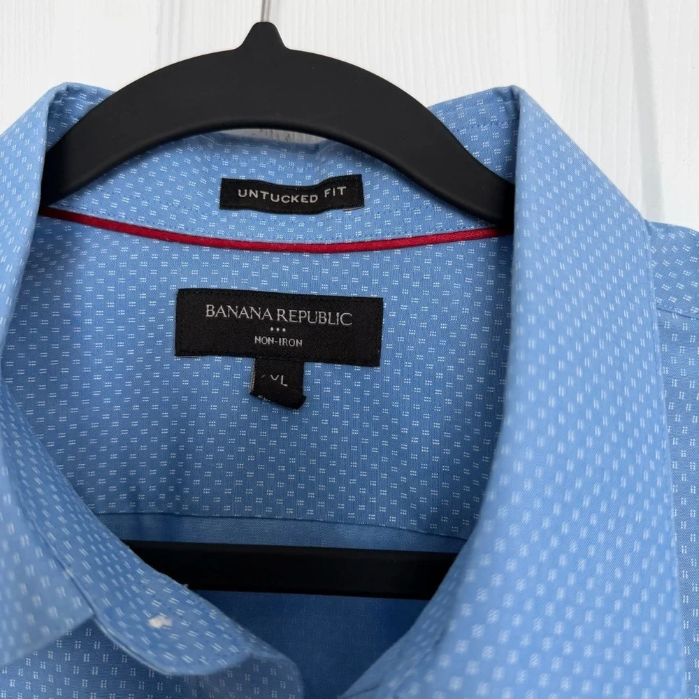 Banana Republic Light Blue Dress Shirt
